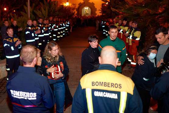 Emotivo adiós al bombero José Francisco Sánchez Cazón/TA.